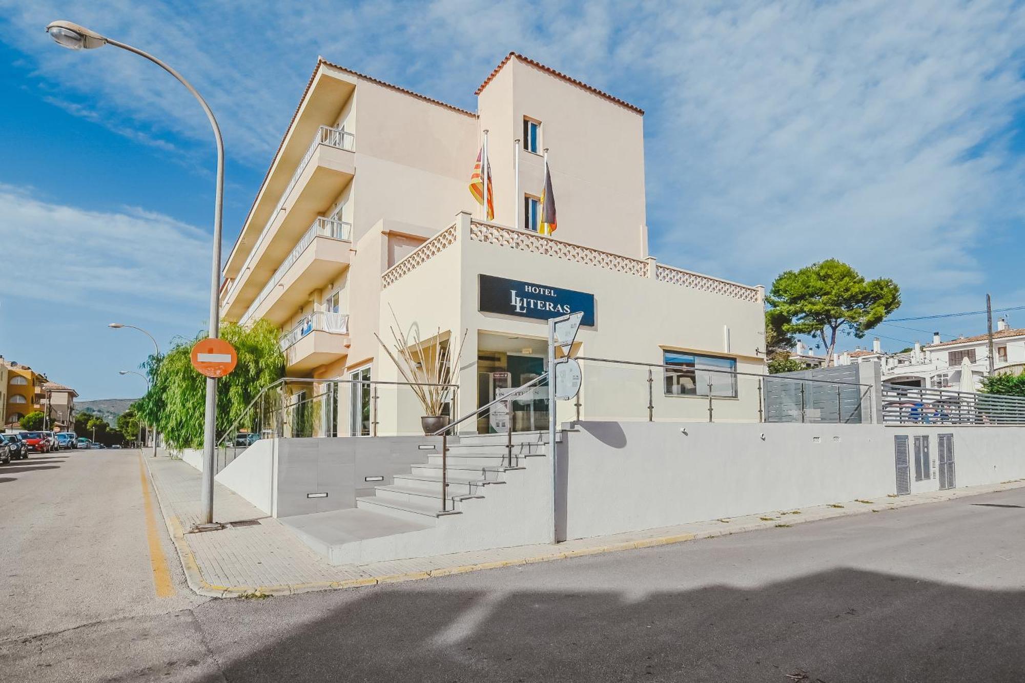 Hotel Lliteras 칼라 라트자다 외부 사진