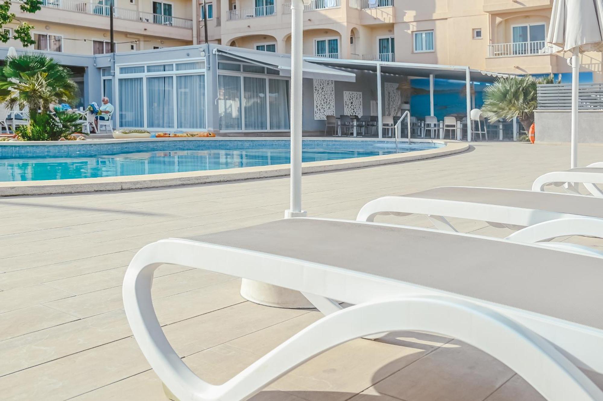 Hotel Lliteras 칼라 라트자다 외부 사진