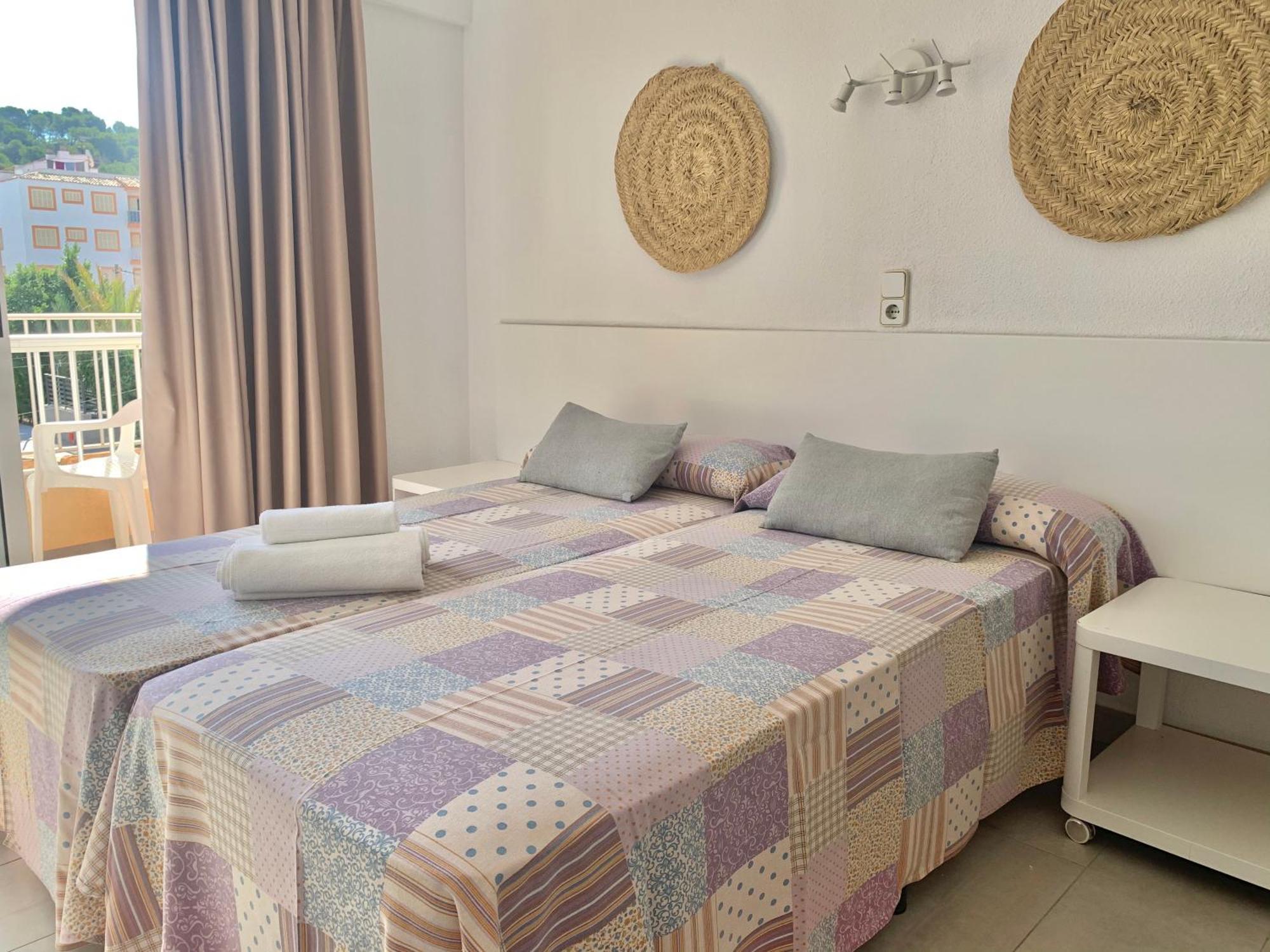 Hotel Lliteras 칼라 라트자다 외부 사진